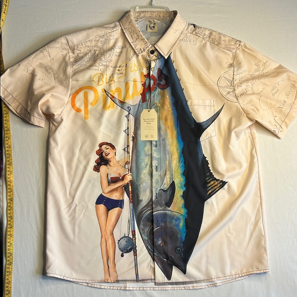 Men's Graphic Short Sleeve Shirt New with Tag Size L